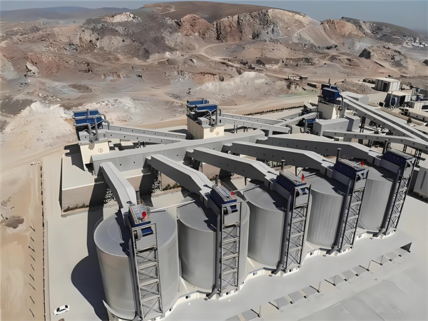 郊区水泥钢板仓